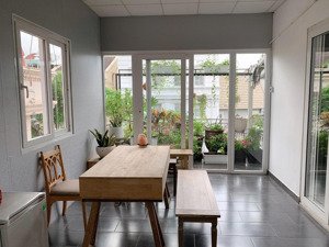 phòng chill siêu rộng vị trí đẹp full nt nằm ngay thảo điền trung tâm q2