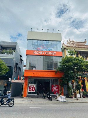 cho thuê mặt bằng trung tâm đà nẵng 172 lê duẩn