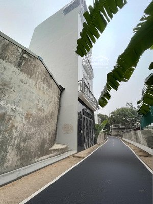 bán nhà 35m2 giá 3tỷ399tr tại phượng đồng , ngõ ô tô xây 5 tầng sổ đỏ chuẩn , không lỗi phong thủy