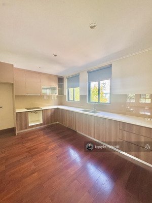 bán căn liền kề nhà vườn 99m kđt the manor. giá 35 tỷ. vị trí đẹp, không lỗi phong thuỷ.