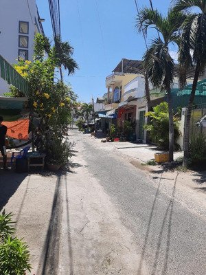 bán nhà đường phan huy ích, kdc hòn rớ 1, phước đồng, phường nam nha trang