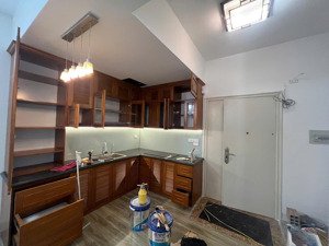 cho thuê chung cư d5c trần thái tông cầu giấy 105 m2, 3 phòng ngủ, 2 vs full đồ