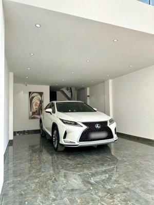 bán nhà mặt hồng tiến 76m2, mặt tiền 8,1mx8 tầng lầu, bể bơi trên thượng, view công viên, hc golden