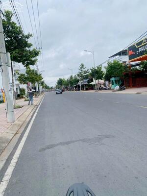 ĐẤT THỔ MẶT TIỀN ĐƯỜNG MẬU THÂN 2 PHƯỜNG 3 VĨNH LONG