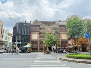 siêu phẩm mặt tiền phan xích long p. 2 phú nhuận- 16x16m - 4 tầng - hđt 310 triệu/tháng- giá 193 tỷ