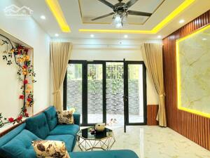 BÁN NHÀ PHỐ KIM NGƯU – HAI BÀ TRƯNG, DIỆN TÍCH RỘNG, NỞ HẬU, 4 TẦNG NỘI THẤT ĐẸP.