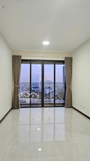 cho thuê căn hộ 2pn-80 m2. nội thất cơ bản, giá thuê 17,5 triệu/ tháng