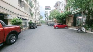 phân lô vip nhất cầu giấy - ngõ to hơn phố - ôtô tránh - vỉa hè đá bóng - kinh doanh - dt 100m2 x4t