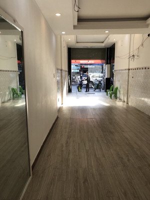 cho thuê nguyên căn mặt tiền 426 lê quang định, phường 11, quận bình thạnh
