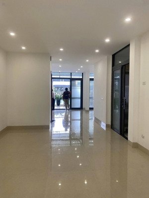 cho thuê nhà nguyên căn khu đô thị mỹ đình 2 - nam từ liêm - hà nội. diện tích 96m2 x 6 tầng