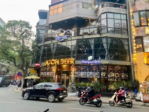 siêu phẩm - cho thuê nhà mặt phố nguyễn thị định: 150m2 x 4 tầng. lô góc ngã tư. nhận nhà luôn