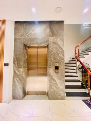 villa hưởng thụ, có thang máy, khu vip cộng hòa, ngang 5m dài 17m, nội thất cao cấp, 18.x tỷ