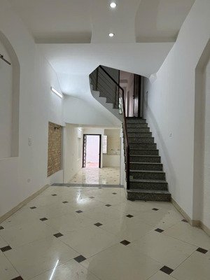 chính chủ cần bán nhà mặt phố khương đình kinh danh tốt giá mềm 