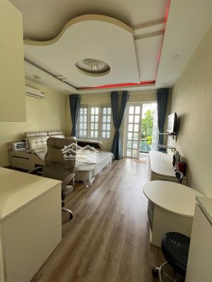 nhà thuê hầm-4 tầng thang máy-full nội thất-5 x 20-100m2- 4 pn,mt 12m kdc 6b intresco xã bình hưng