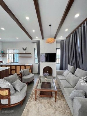 biệt thự 10x20 ngộp nova phan thiết chỉ 7.3 tỉ ( nội thất full cao cấp)