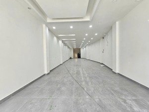 cho thuê nhà mặt tiền quốc hương, thảo điền, quận 2 nhà hầm 5 tầng thang máy, dts 600m2, 120 tr/th