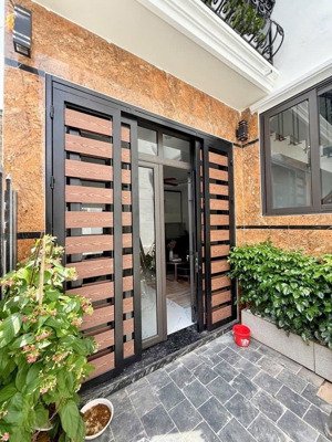 bán nhà ngay cạnh kđt tây nam linh đàm - 40m - nhà mới full đồ giá cực tốt- ô tô ngay nhà