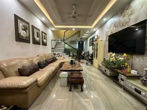 nhà đẹp mỹ đình - ô tô đỗ cửa - full nội thất xịn - ở ngay - 8,x tỷ