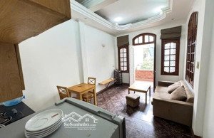 cho thuê căn hộ dịch vụ tại ngõ 105 thụy khuê tây hồ. ban công view cực thoáng. chỉ 7tr