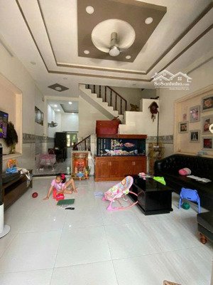 nhà bán , an phú đông , 5.3m x 12.5m , 3 tầng, hẻm 6m gần ql1, giá 5.5 tỷ tl