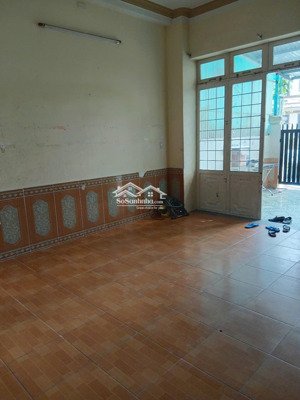 cho thuê nhà nguyên căn - 3p.ngủ - đường tô hiến thành - 8 triệu/tháng- p.xuân hương (p3) - đà lạt