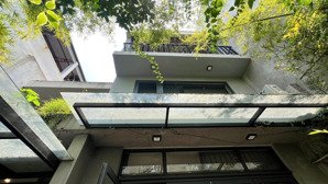 cho thuê biệt thự sân vườn nhiều cây xanh 3 tầng full đồ ngọc thụy, long biên, 