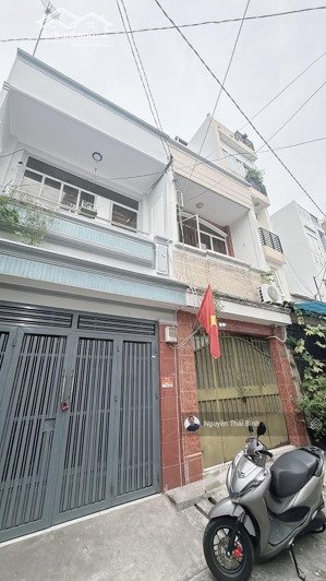 nhà đẹp vị trí vàng hẻm 6m 2 tầng btct địa chỉ: cô giang, p.2, phú nhuận