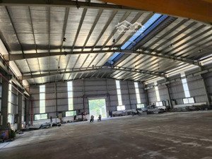 cho thuê kho, nhà xưởng từ 300m2 đến 800m2 sẵn điện, nước đường hoàng văn thái, giá 42 nghìn/m2/th