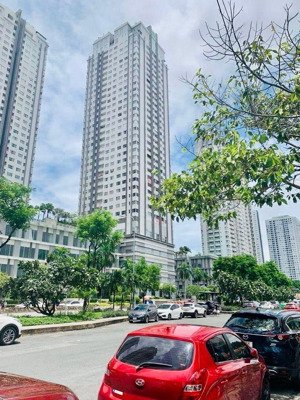 mt nguyễn thị thập p. tân hưng q7. đang có hợp đồng 200tr/th lâu dài. 5m mt. xây full 100m2.
