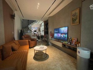 bán nhà hồng mai, vf3 đỗ cửa, 10m ra ô tô tránh, thoáng trước sau, nội thất cao cấp, 70m2*4t