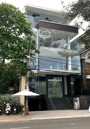 cho thuê nguyên căn 36h nguyễn gia trí 8m x 25m hầm trệt 3 lầu