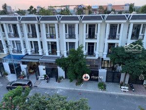 nhà 92m, hoàn công 3 lầu, 4p ngủ, sân xe hơi. đông hòa - tp hcm. lh: 