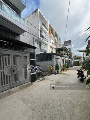 bán nhà trệt lầu hẻm xe hơi giá đầu tư 4.3 tỉ sát ql 13 . hiệp bình phước . thủ đức