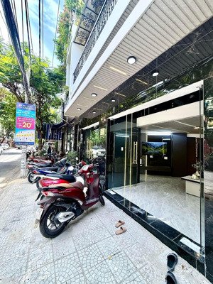 bán nr đẹp tại ông ích khiêm, 6,8 tỷ, 30m2, 4 tầng, 3pn, 3wc, hướng tây, siêu hot
