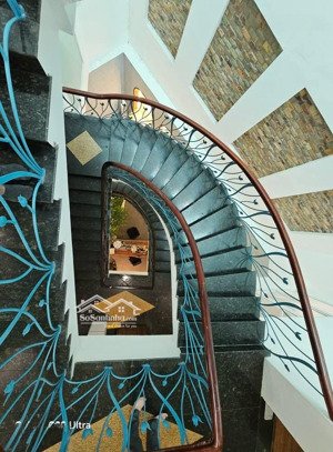 anh chị em cần bán căn nhà lk phân lô nam trung yên