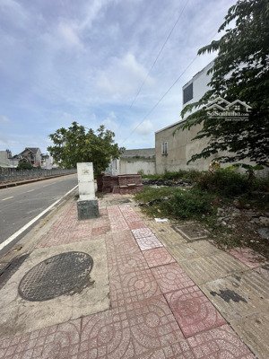 đất vị trí đẹp 1/ kênh nước đen gần tân kỳ tân quý bình tân. 4 x 17 . giá 6 tỷ tl