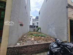 bán đất phân lô trung tâm xã thanh trì mới ( huyện thanh trì )ô tô 4 chỗ vào nhà, cách 10m ô tô đỗ