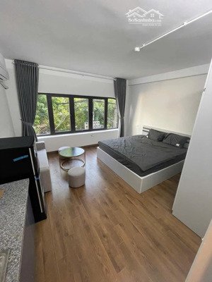 bán nhà bồ đề,60m , thang máy,gara ô tô,12 phòng cho thuê,dòng tiền 600 triêu/năm ,chỉ 21xty