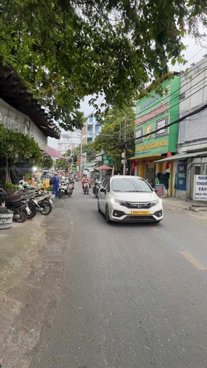 bán nhà mặt tiền hồ văn long . p.bhhb . quận bình tân . 5 x 28 . giá 9.5 tỷ tl