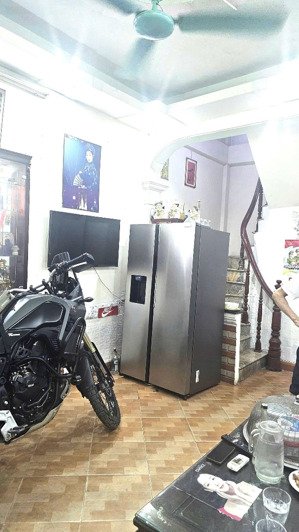 bán nhà ô tô đỗ cổng, ngõ 649 lĩnh nam, dân xây, mt 4.3m, 5.9 tỷ thôi