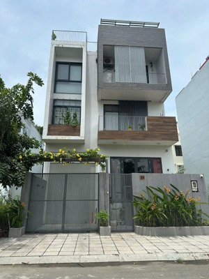 biệt thự 8x20 hầm 4 tầng , mặt tiền phường tml quận 2 chỉ 30 tỷ