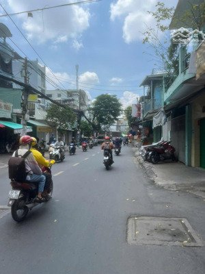 chính chủ hạ giá bán gấp căn mt lạc long quân, p. 10, quận 11