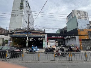 bán nhà cấp 4 giá rẻ! mặt tiền nguyễn xí. dt 14 x 38m - hđt 170 triệu. giá 72 tỷ tl chỉ 120 triệu/m