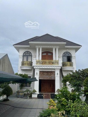 chính chủ cần bán căn biệt thự siêu vip siêu rẻ tại tp thủ dầu một, bình dương