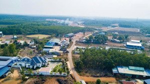 đất nền 10m mặt tiền chính chủ, ngay kcn 2000ha, thích hợp kinh doanh xây phòng trọ hiệu quả.