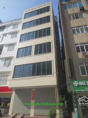 cho thuê nhà trung kính 60m2*thông sàn , 1 hầm để xe , ngõ ô tô tránh có vỉa hè, giá 23tr/th