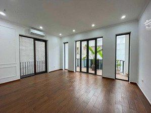 tôi cho thuê nhà nguyên căn đại kim - nguyễn cảnh dị, phù hợp làm văn phòng, lớp học, có 7pn, 18tr