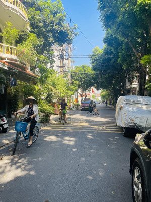 bán gấp nhà riêng 80m2, 399 triệu/m2 tại nguyễn thị định, yên hòa, cầu giấy, hn