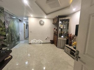 cần bán nhanh căn 72m tại hh3 linh đàm giá 2,3 tỷ. lhe 