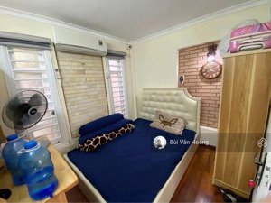 hiếm! bán nhà phố văn cao - ba đình tài chính hơn 3tỷ nhà ngõ rộng, 5 tầng sổ đỏ vuông vắn.